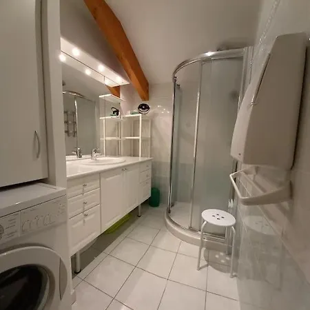 : 43m2, Classe 3*, Vue Apartment *
